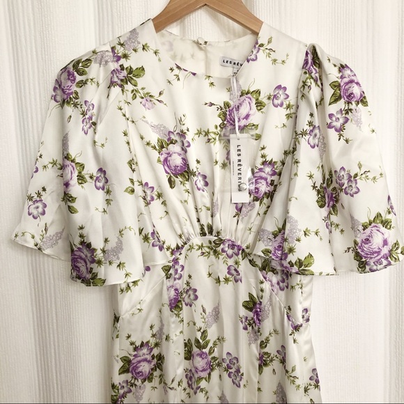 ✖️SOLD✖️LES REVERIES Petal Sleeve Slit Front Dress - Picture 12 of 14